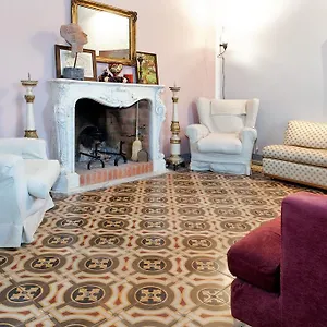 Bed & Breakfast Cavour33, Massa (Tuscany)